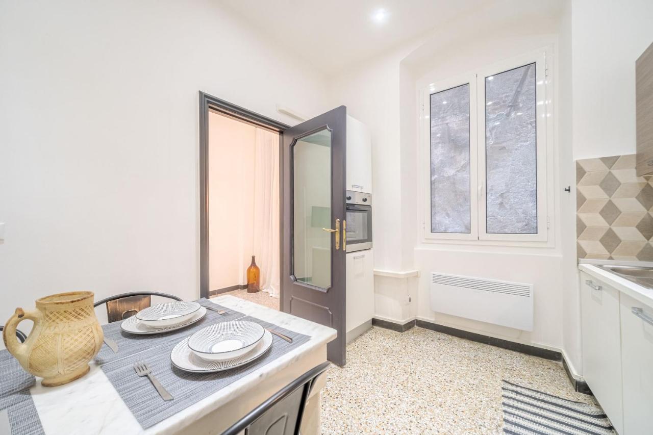 Central & Lovely Apartment In Genova - Netflix! Exterior photo