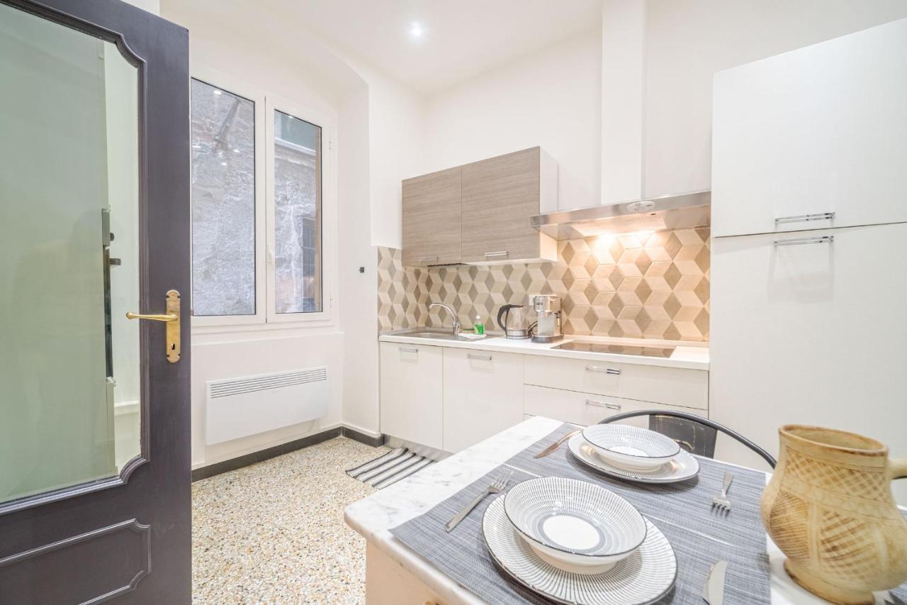 Central & Lovely Apartment In Genova - Netflix! Exterior photo