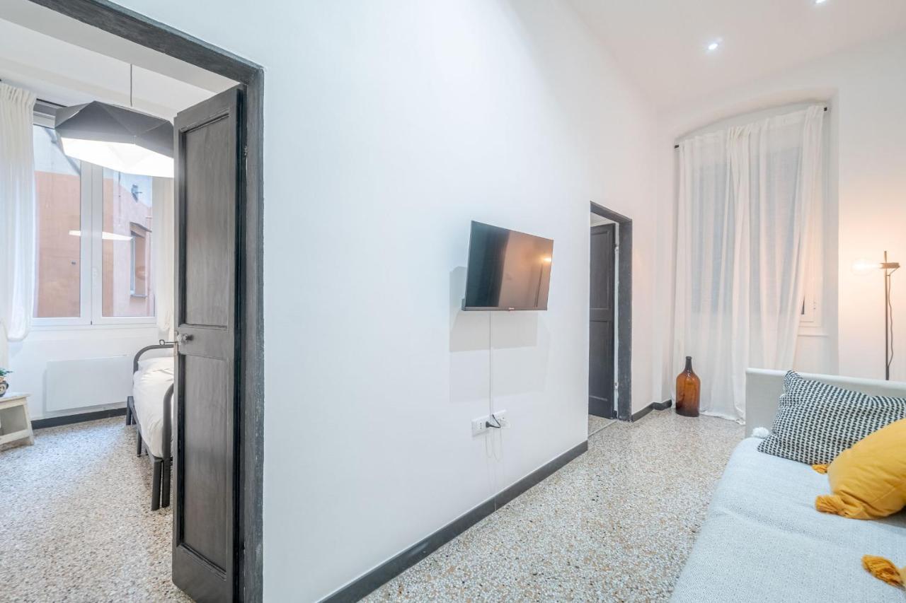Central & Lovely Apartment In Genova - Netflix! Exterior photo